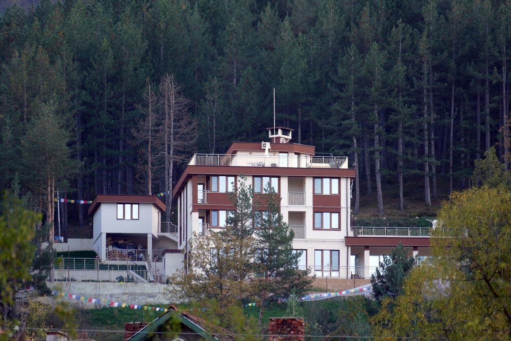 Mala Planina Guest House Iskrets Exterior photo