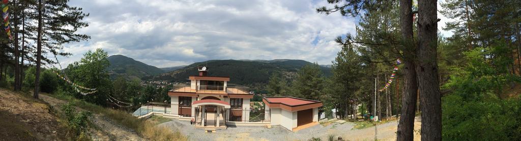 Mala Planina Guest House Iskrets Exterior photo