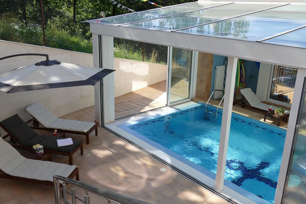 Mala Planina Guest House Iskrets Exterior photo